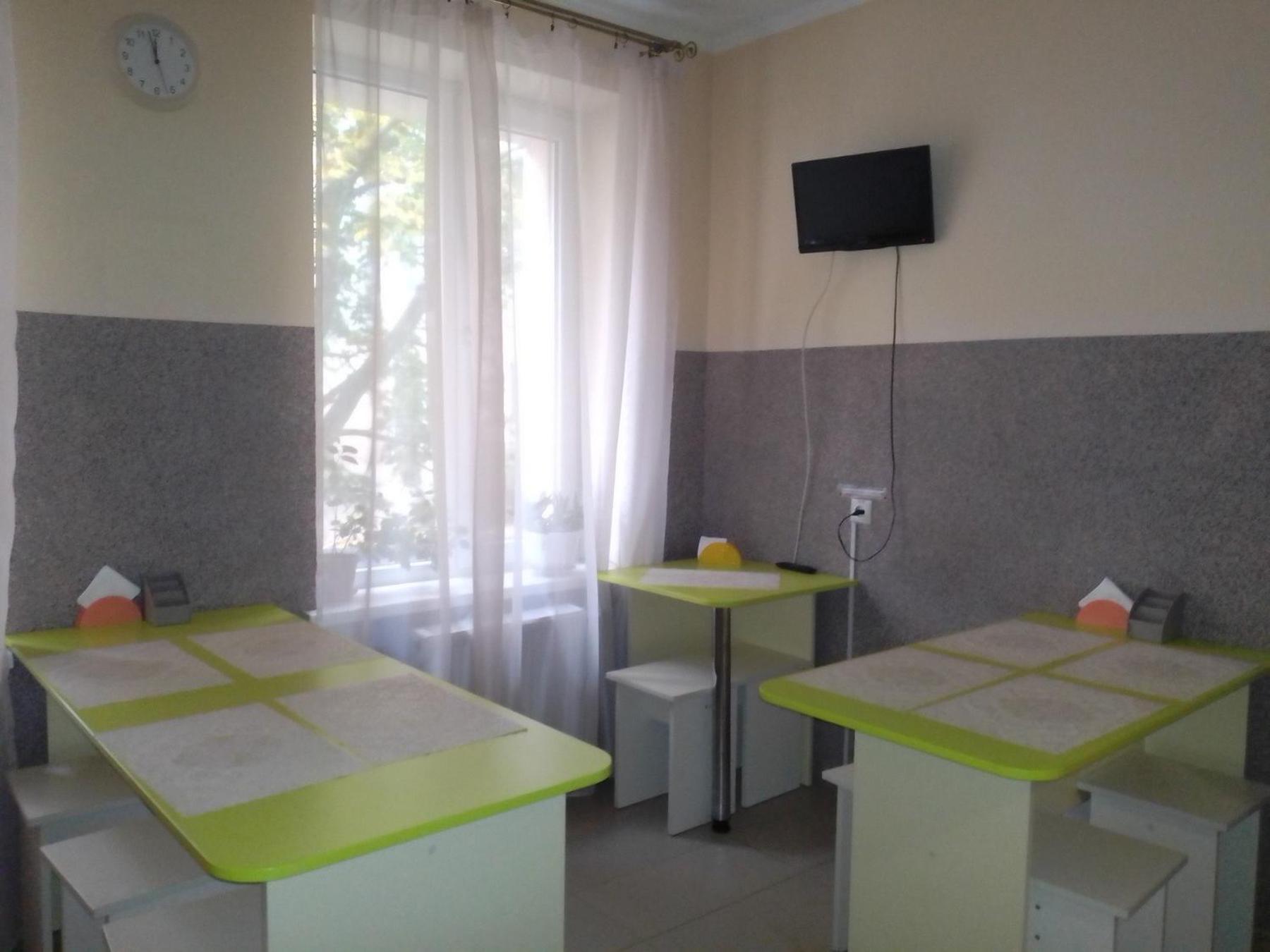 Hostel Iskra Lviv Bagian luar foto