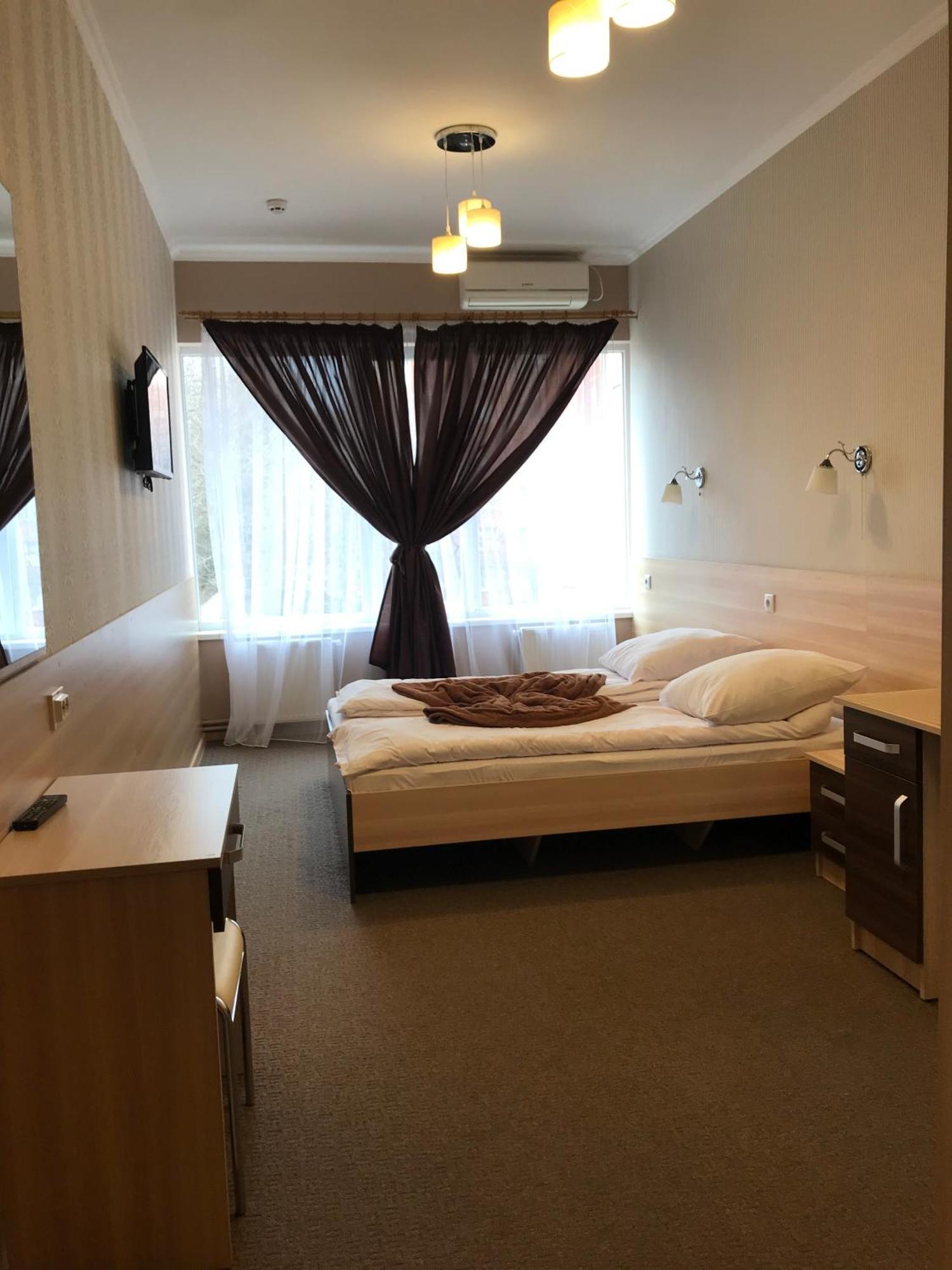 Hostel Iskra Lviv Bagian luar foto