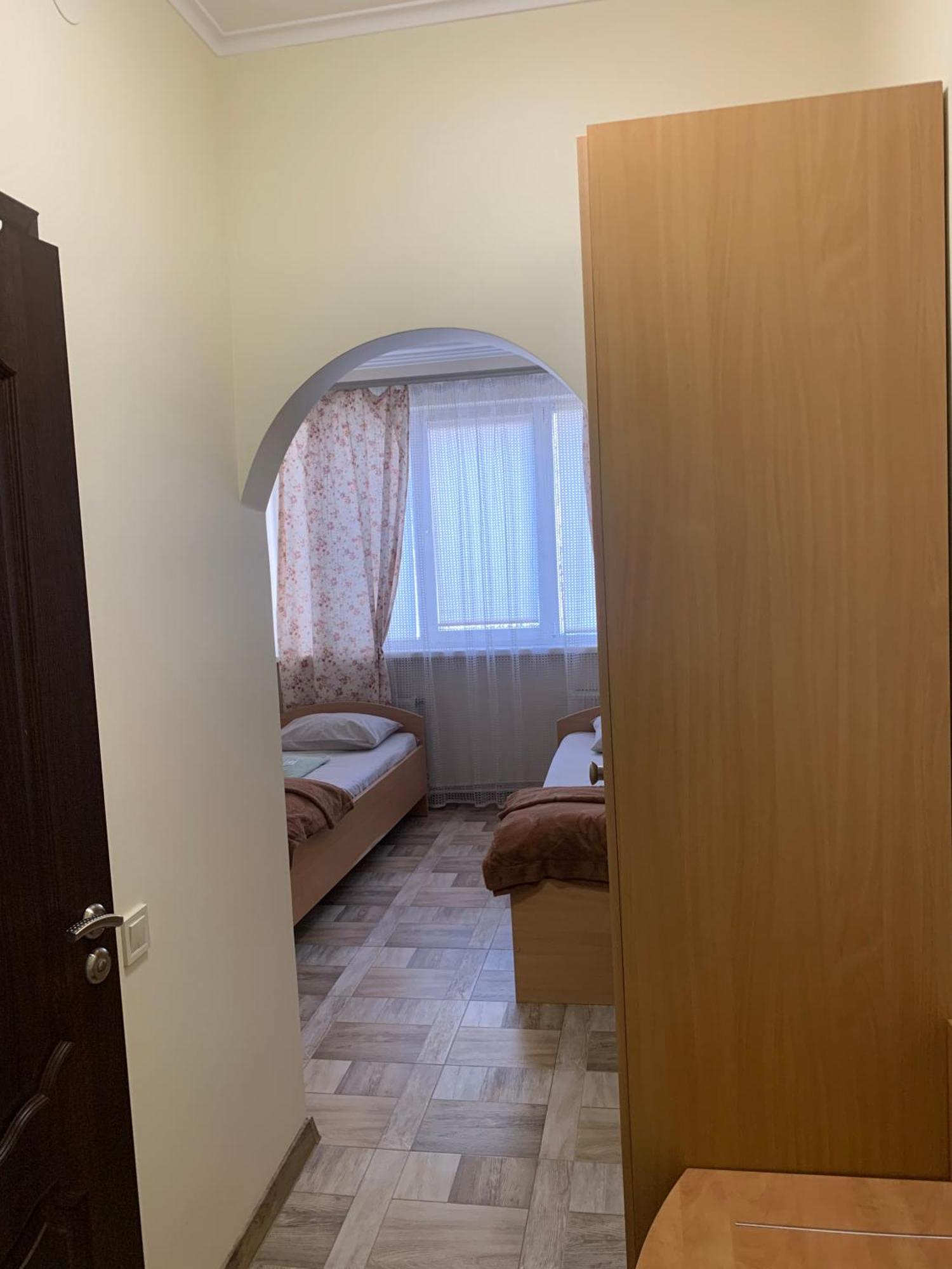 Hostel Iskra Lviv Bagian luar foto